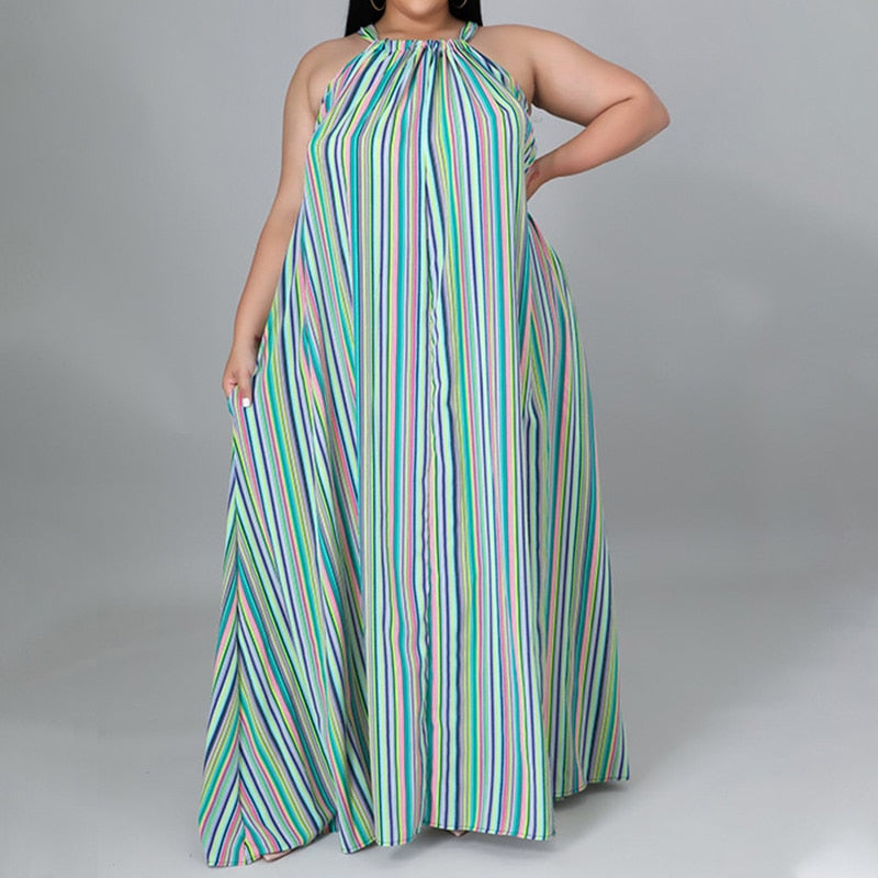 Vestido Listrado Plus Size sem manga