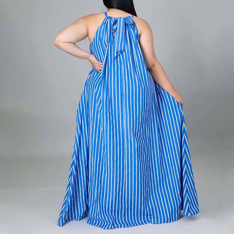 Vestido Listrado Plus Size sem manga